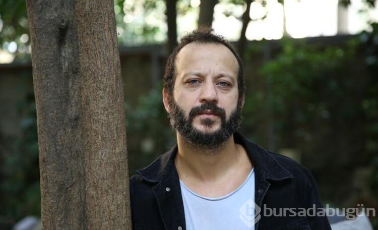 Rıza Kocaoğlu sevgilisiyle romantik anlar yaşadı
