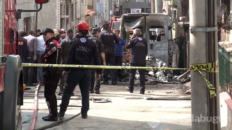 Bursa'da uçak düştü! 2 ölü...
