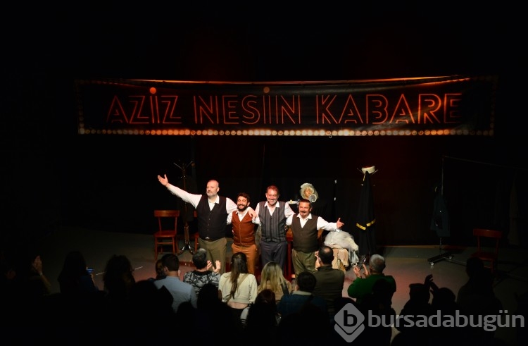 Bursa'da Aziz Nesin Kabare'den düşündüren güldürü
