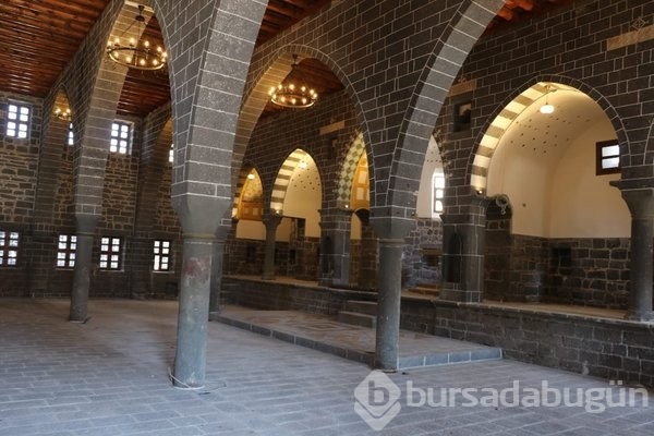 Ortadoğu'nun en büyük Ermeni kilisesi onarıldı...