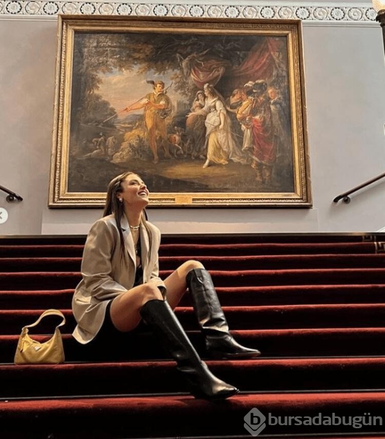 Hande Erçel: Londra tatili çok keyifliydi