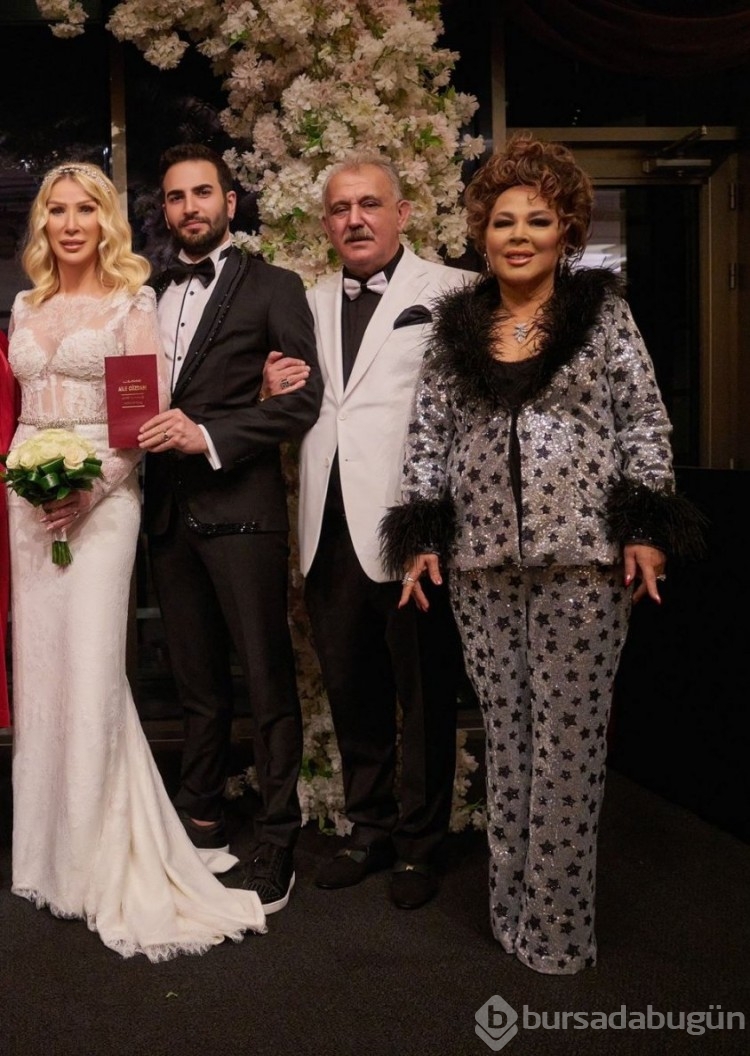Seda Sayan evlenirken oğlu ciğer yedi