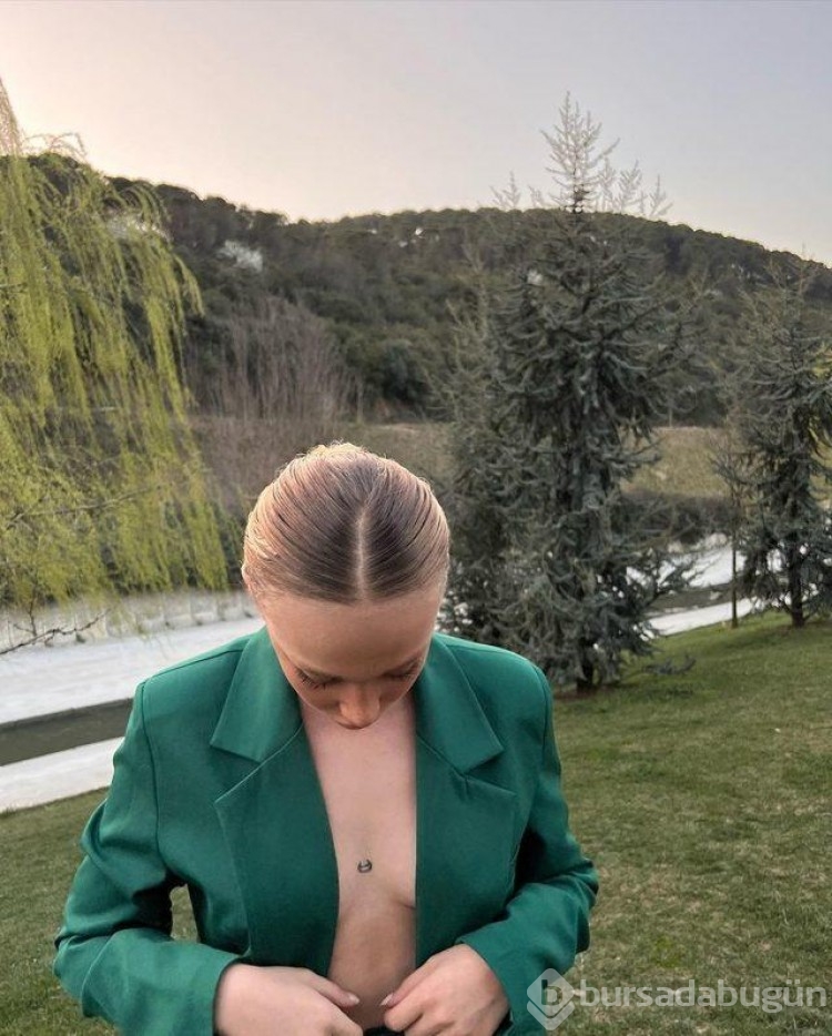 Cesur paylaşımıyla olay olmuştu! Şimdiyse bikinili poz geldi