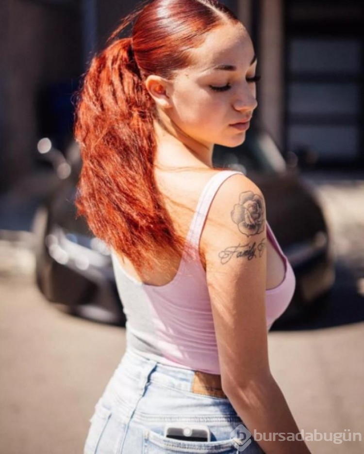 Rapçi Bhad Bhabie, çıplak pozlarını satarak 6 saat içinde rekor kırdı!
