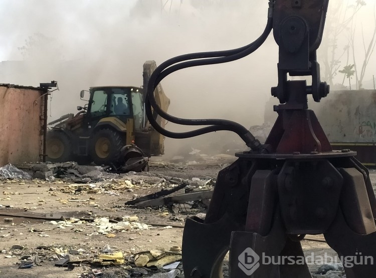 Bursa'da hurdacı yangını