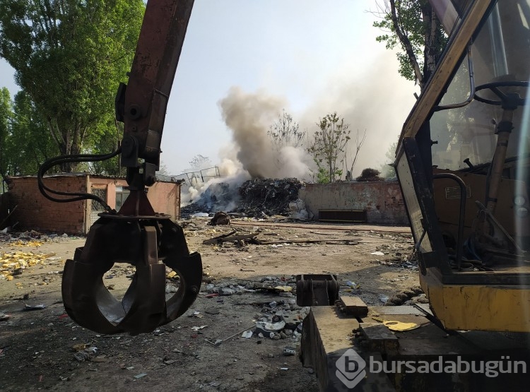 Bursa'da hurdacı yangını