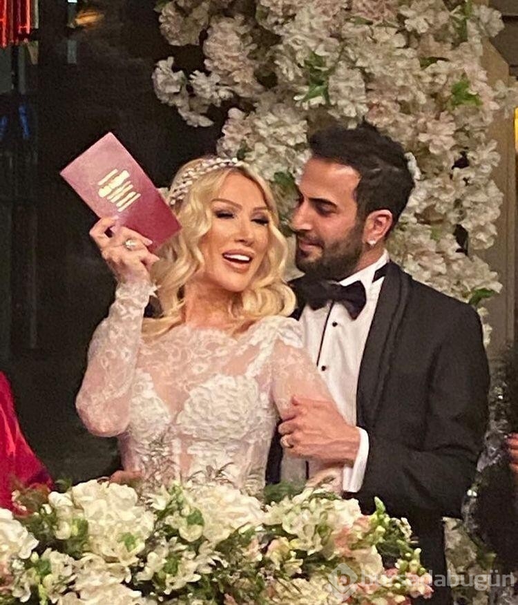 Seda Sayan ateş püskürdü...
