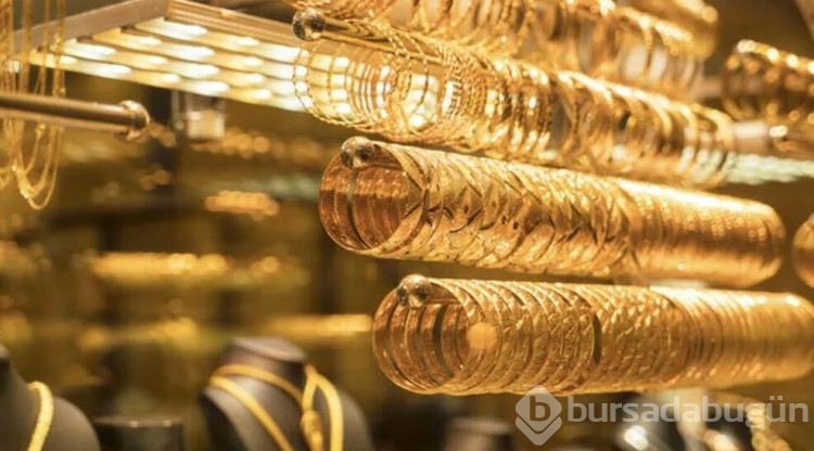 Altın 2.5 ayın dibinden döndü!