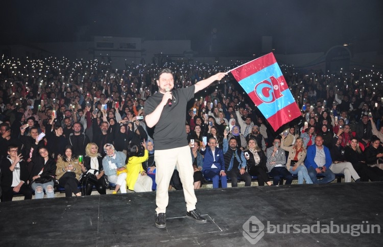 Ekin Uzunlar, Bursa'da sevenleriyle buluştu
