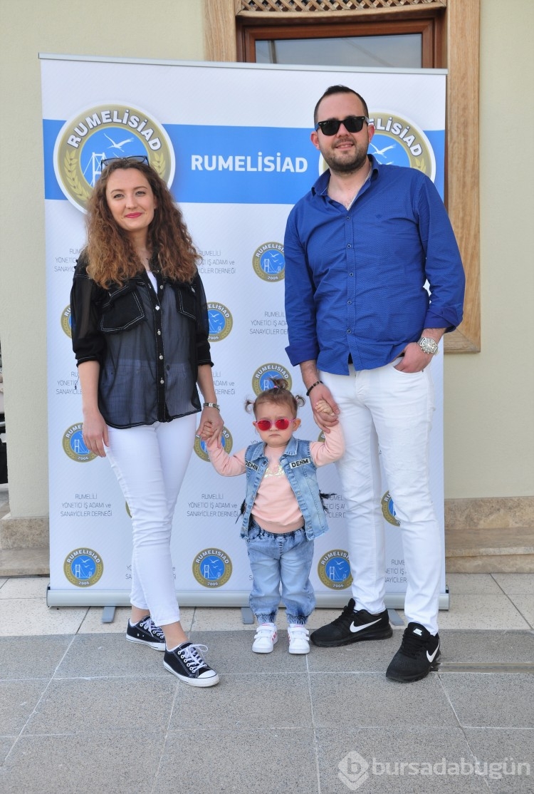 RUMELİSİAD anneleri unutmadı