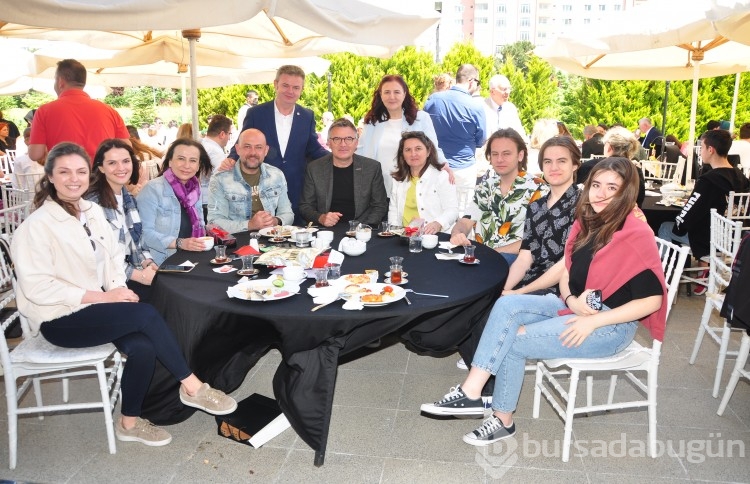 RUMELİSİAD anneleri unutmadı