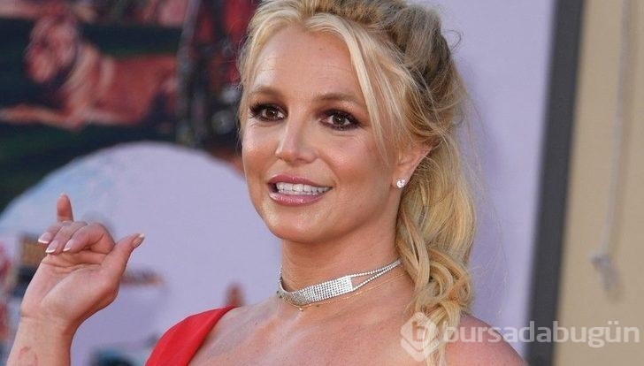 Britney Spears çıplak fotoğraflarını paylaştı!