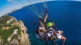 Antalya'da havada bayılan turist panik yarattı...