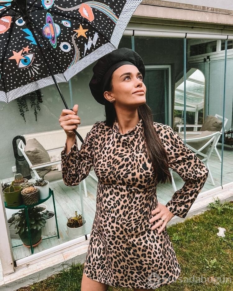Hande Soral'dan karnı burnunda paylaşım