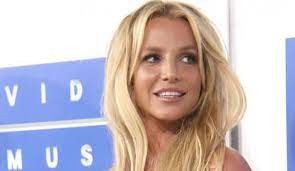  Britney Spears'dan ardı ardına çıplak pozlar...