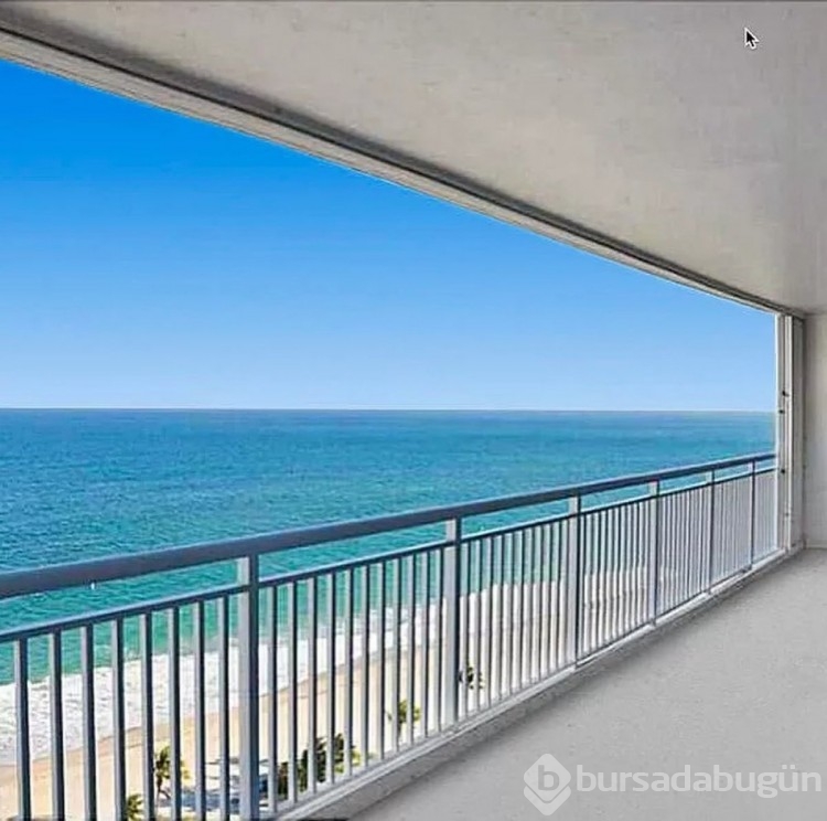 Petek Dinçöz'den şortlu Miami paylaşımı