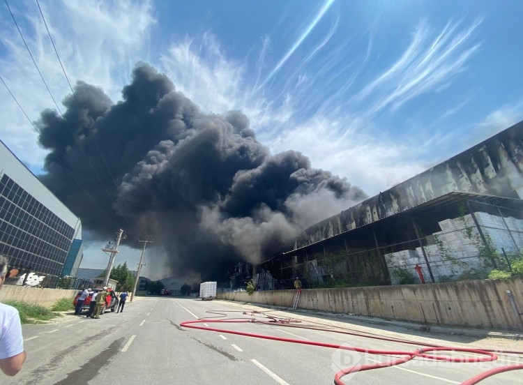 Bursa'da fabrika yangını