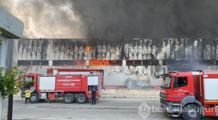 Bursa'da fabrika yangını