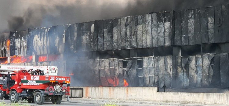 Bursa'da fabrika yangını