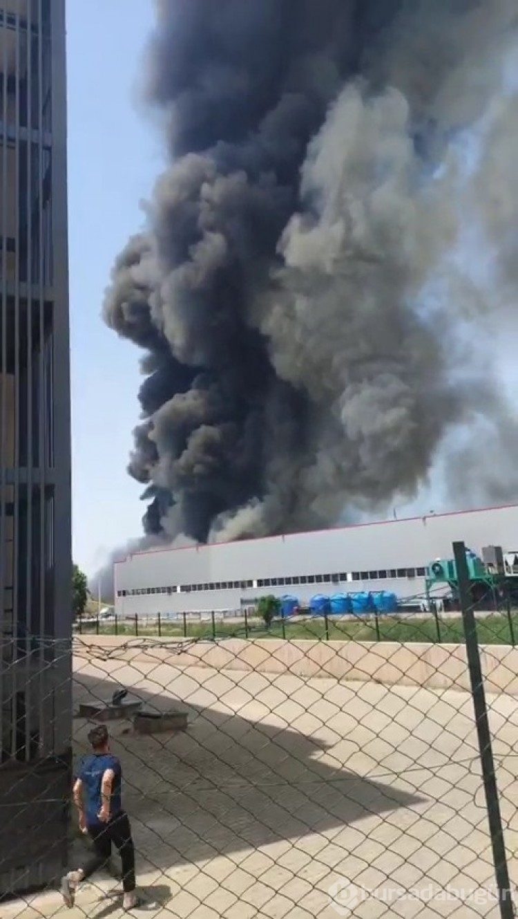 Bursa'da fabrika yangını