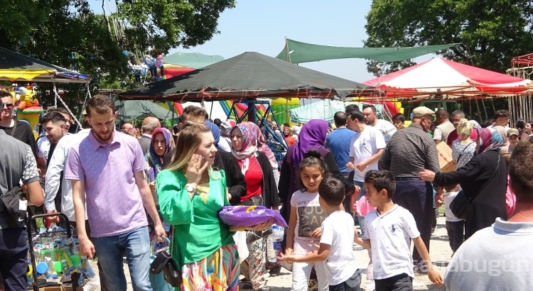 Bursa'da dağ başında yılda bir kez düzenleniyor, akın akın geliyorlar