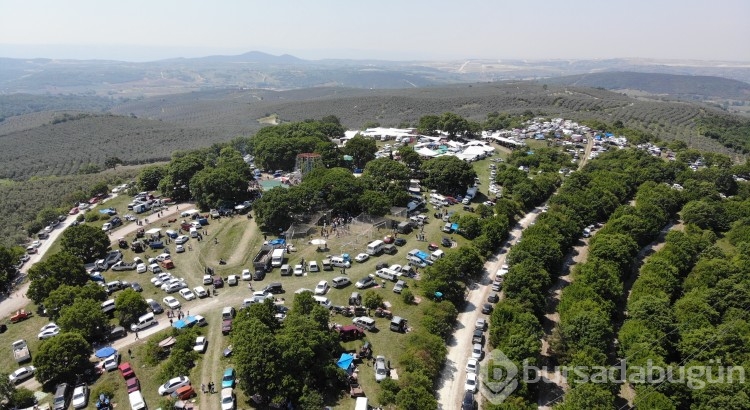 Bursa'da dağ başında yılda bir kez düzenleniyor, akın akın geliyorlar