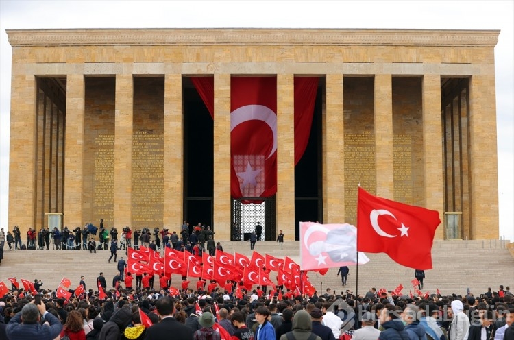 Anıtkabir'de 19 Mayıs kutlaması