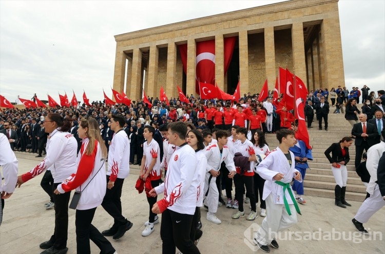 Anıtkabir'de 19 Mayıs kutlaması