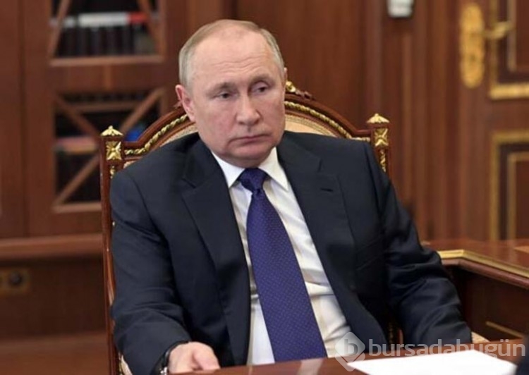 Putin komutanları kovdu!