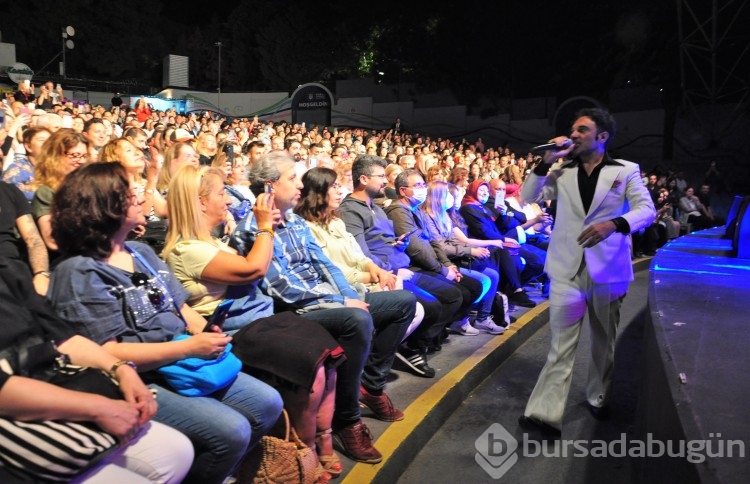 Afara 'Bir Arabesk Müzikali'ne Bursa'da büyük ilgi