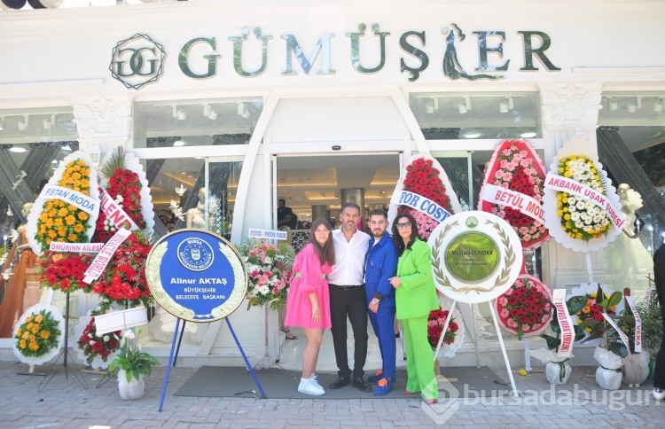 Kemal Doğulu Bursa'da Gümüşler Gelinlik'in  açılışına katıldı