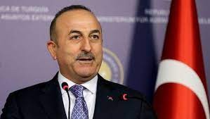 Bakan Çavuşoğlu'ndan Yunanistan'a göz dağı!