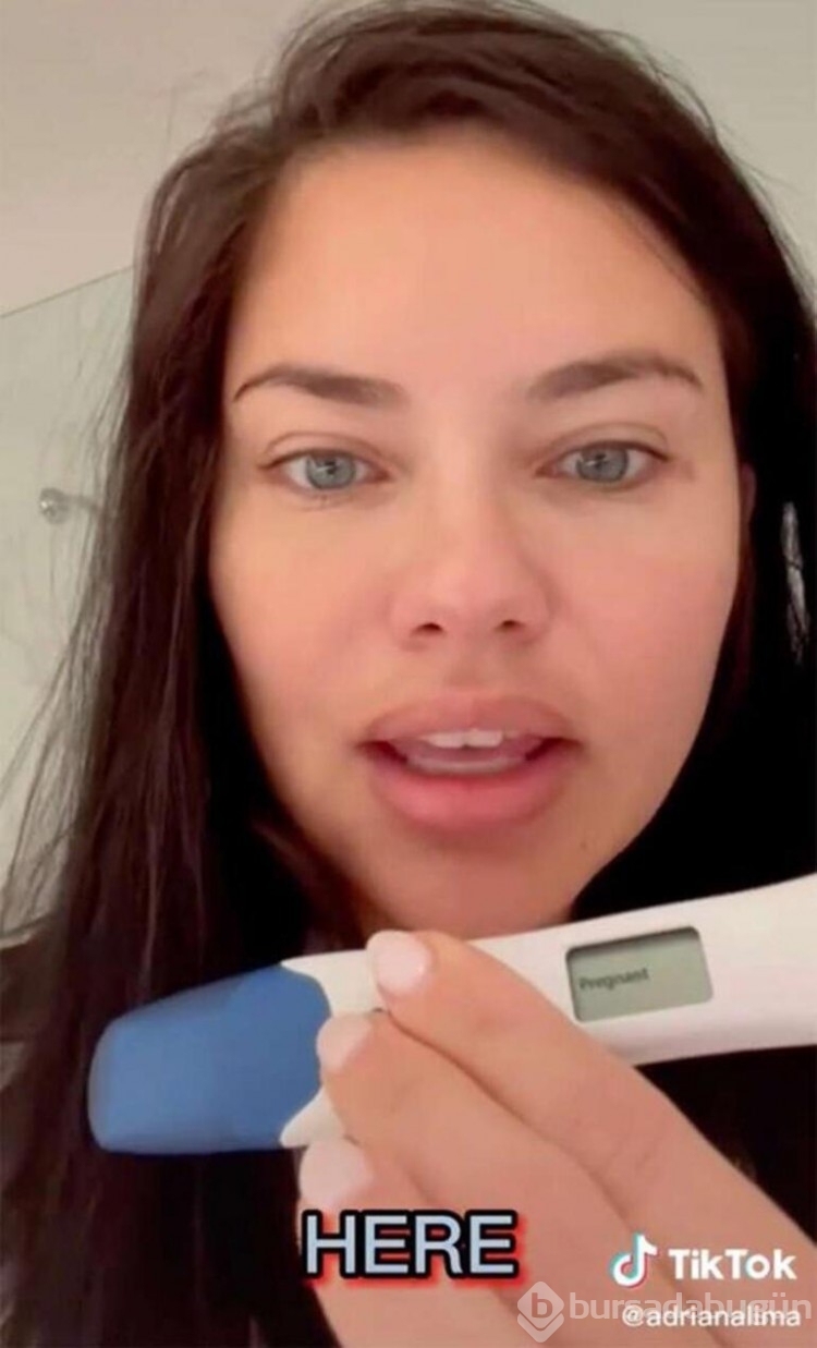 Adriana Lima hamilelik pozu!