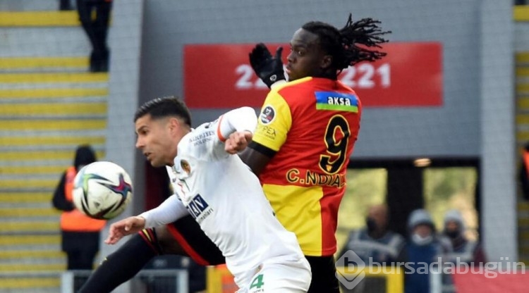  3 Süper Lig devi Halil Akbunar'ın peşinde!