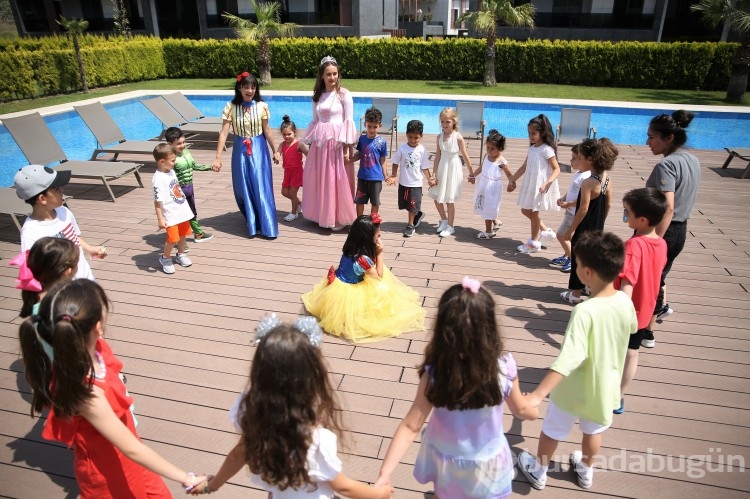 Arya ve Acar Şahin kardeşlere renkli doğum günü partisi