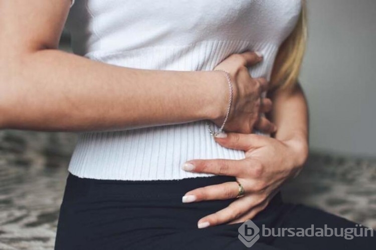 Göğüste yanma ve ağrı ağza gelen acı-ekşi tat reflü habercisi!