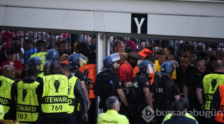 Paris'te ikinci skandal!