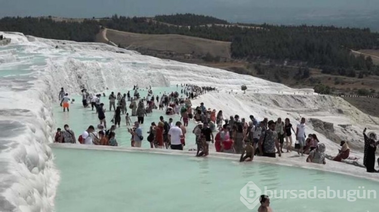 Pamukkale'ye gelen ziyaretçi sayısı 5 kat arttı!