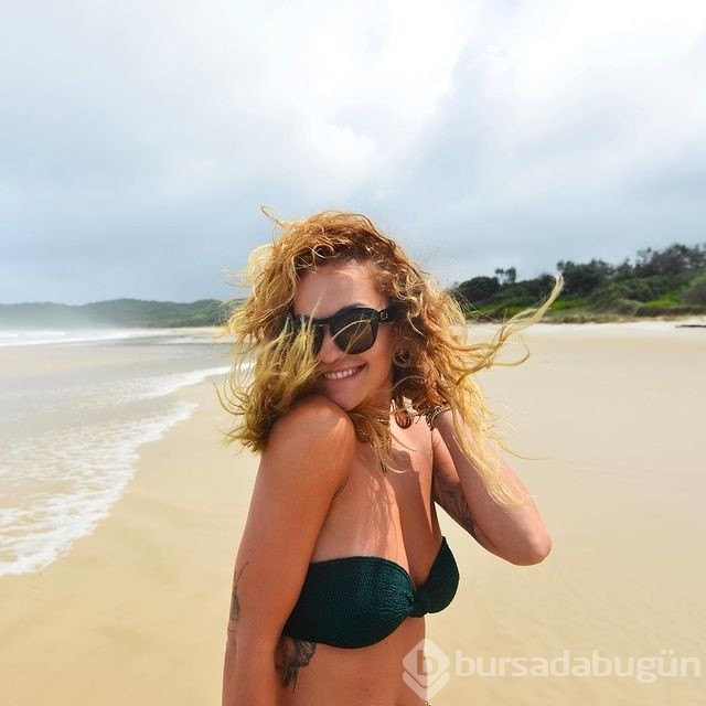 Rita Ora sosyal medyayı salladı!
