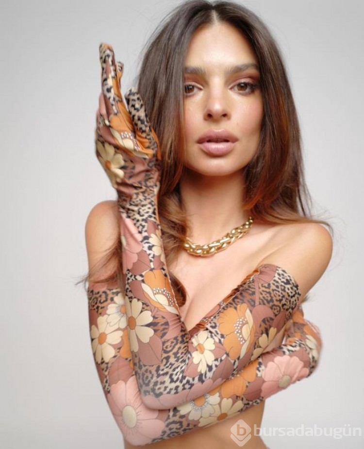 Emily Ratajkowski'nin karlı tatili