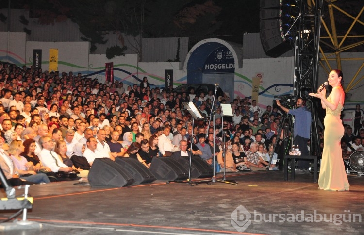 Bursa'da Musa Eroğlu ve Sevcan Orhan rüzg&acirc;rı