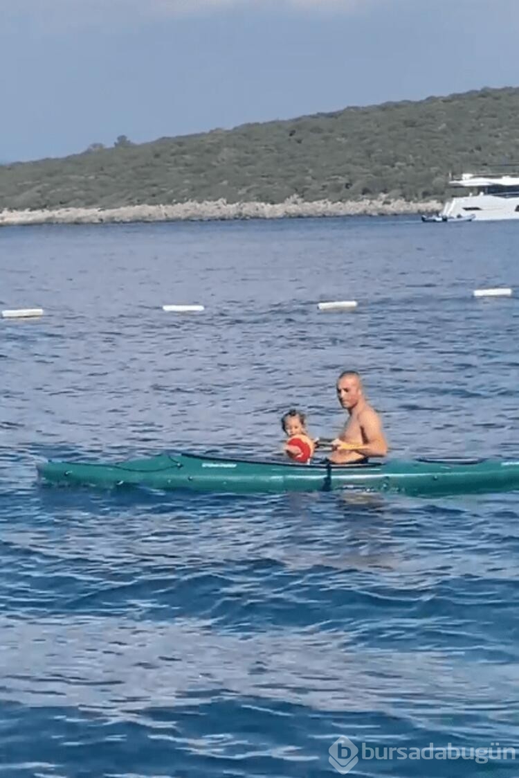 Gökhan Töre ve kızının kano keyfi