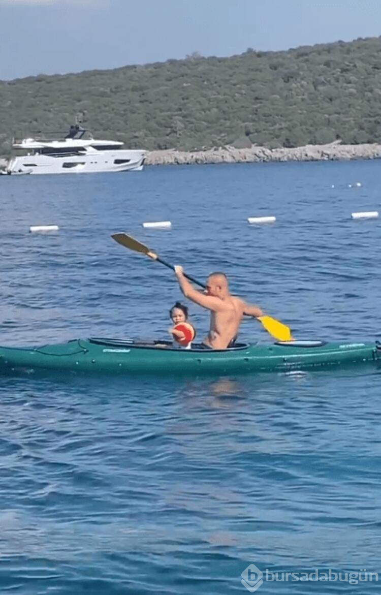 Gökhan Töre ve kızının kano keyfi