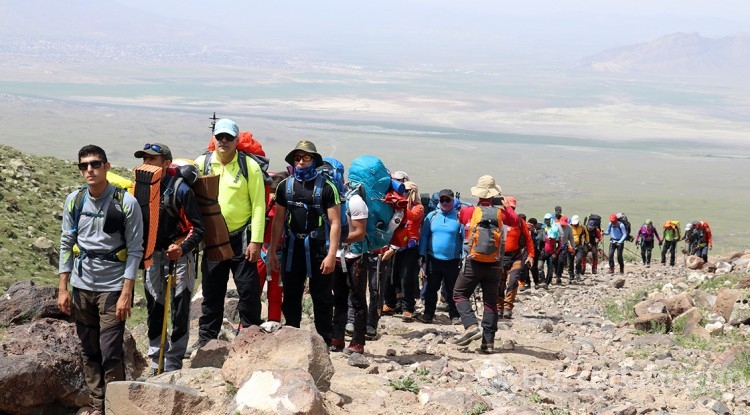 Ağrı Dağı, dağcı kafileleri ağırlıyor