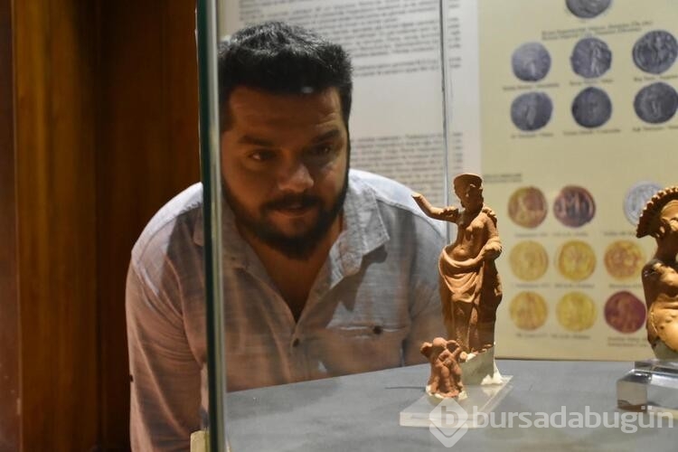 2 bin 300 yıllık 'Eros' sergide 