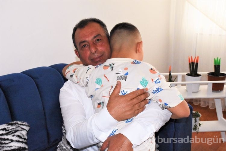 Çocuklarını evlendiren çift, down sendromlu Efe'nin koruyucu ailesi oldu
