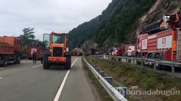 Artvin'de heyelan meydana geldi: Ölü ve yaralılar var