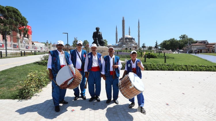 Kırkpınar müzisyenliği kuşaktan kuşağa aktarılıyor