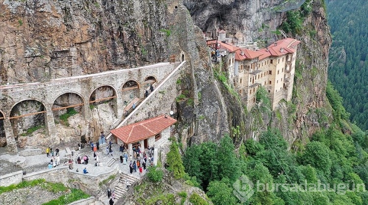 Sümela Manastırı dolu günlerine kavuştu
