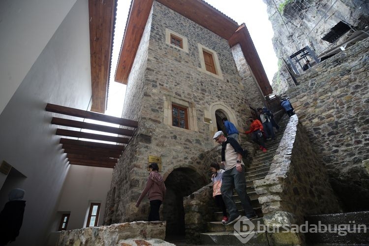 Sümela Manastırı dolu günlerine kavuştu